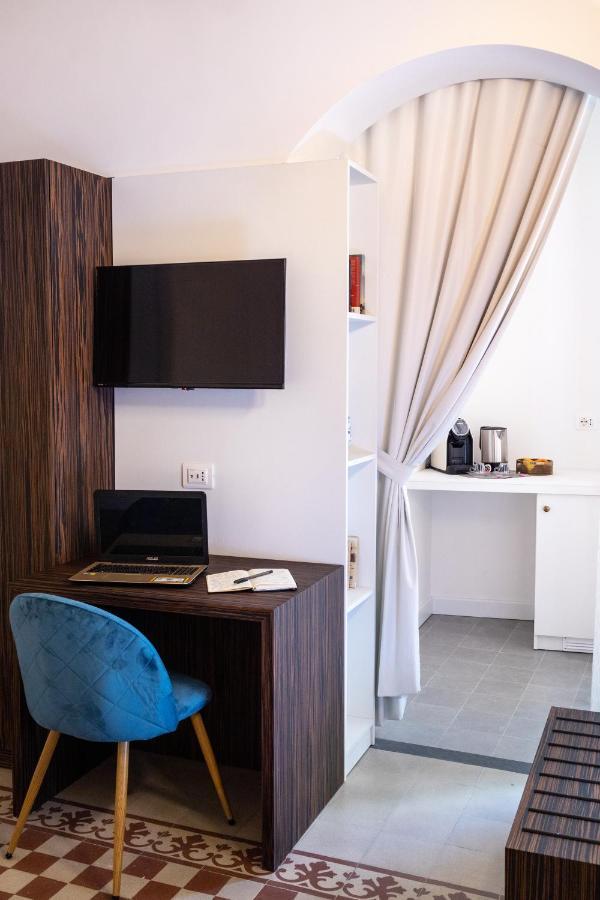 Riflessi Acireale Palace Suites Eksteriør billede